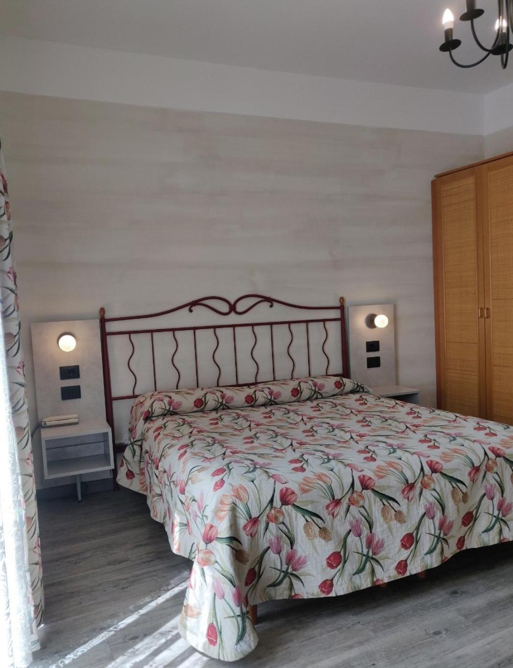Hotel Castello S. Antonio Lazise Exterior photo