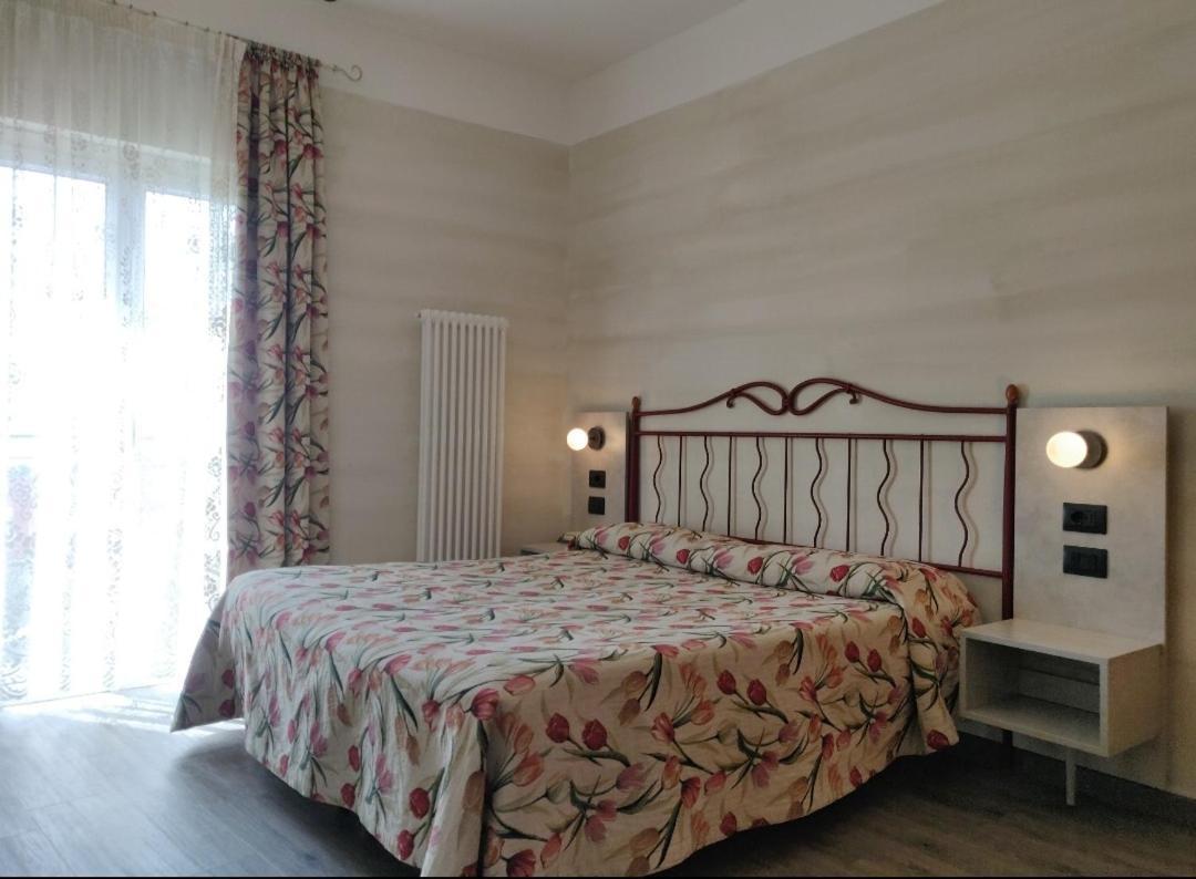Hotel Castello S. Antonio Lazise Exterior photo